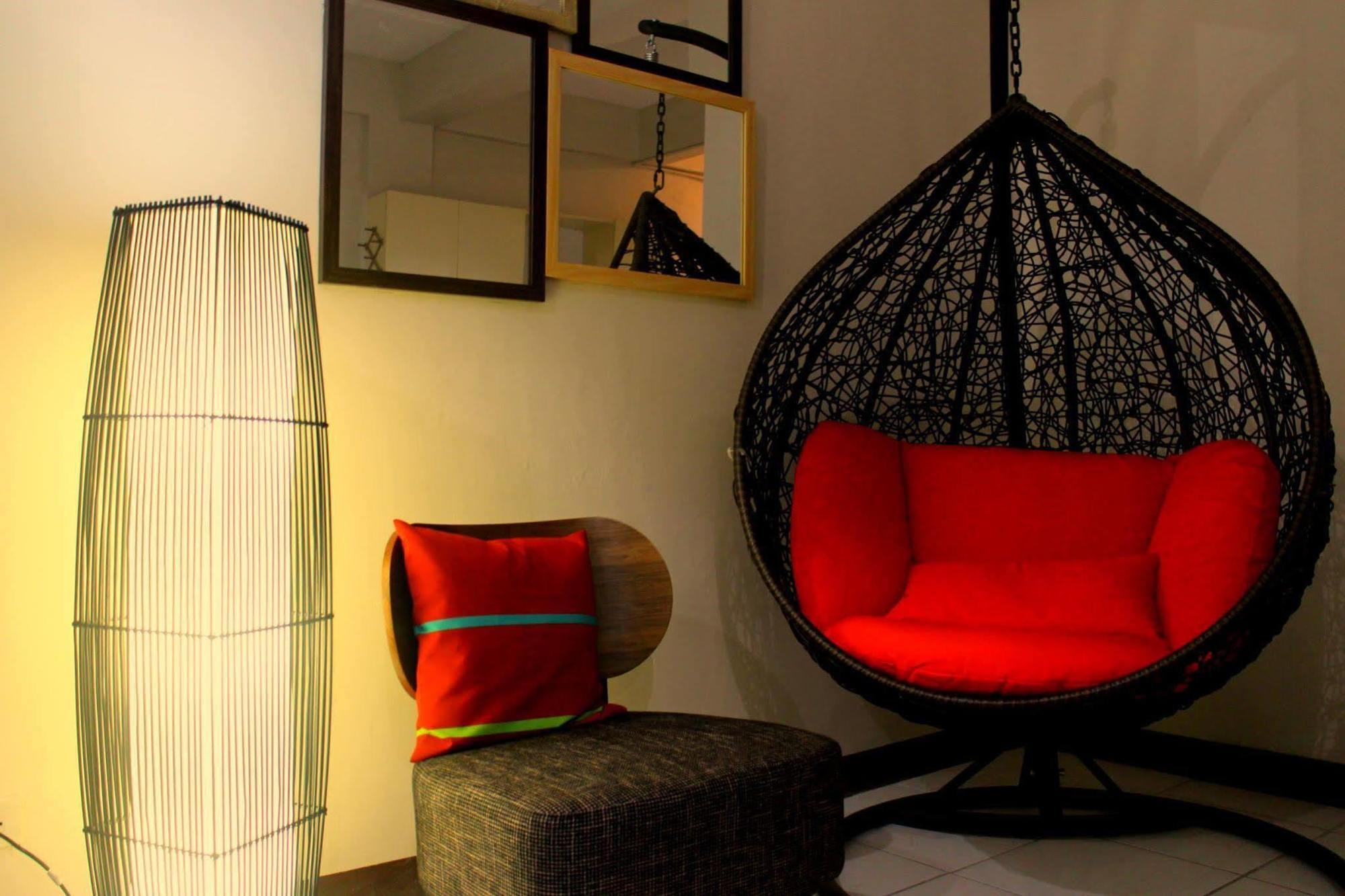 Tagaytay Modern Guesthouse - City Center Tagaytay City Luaran gambar