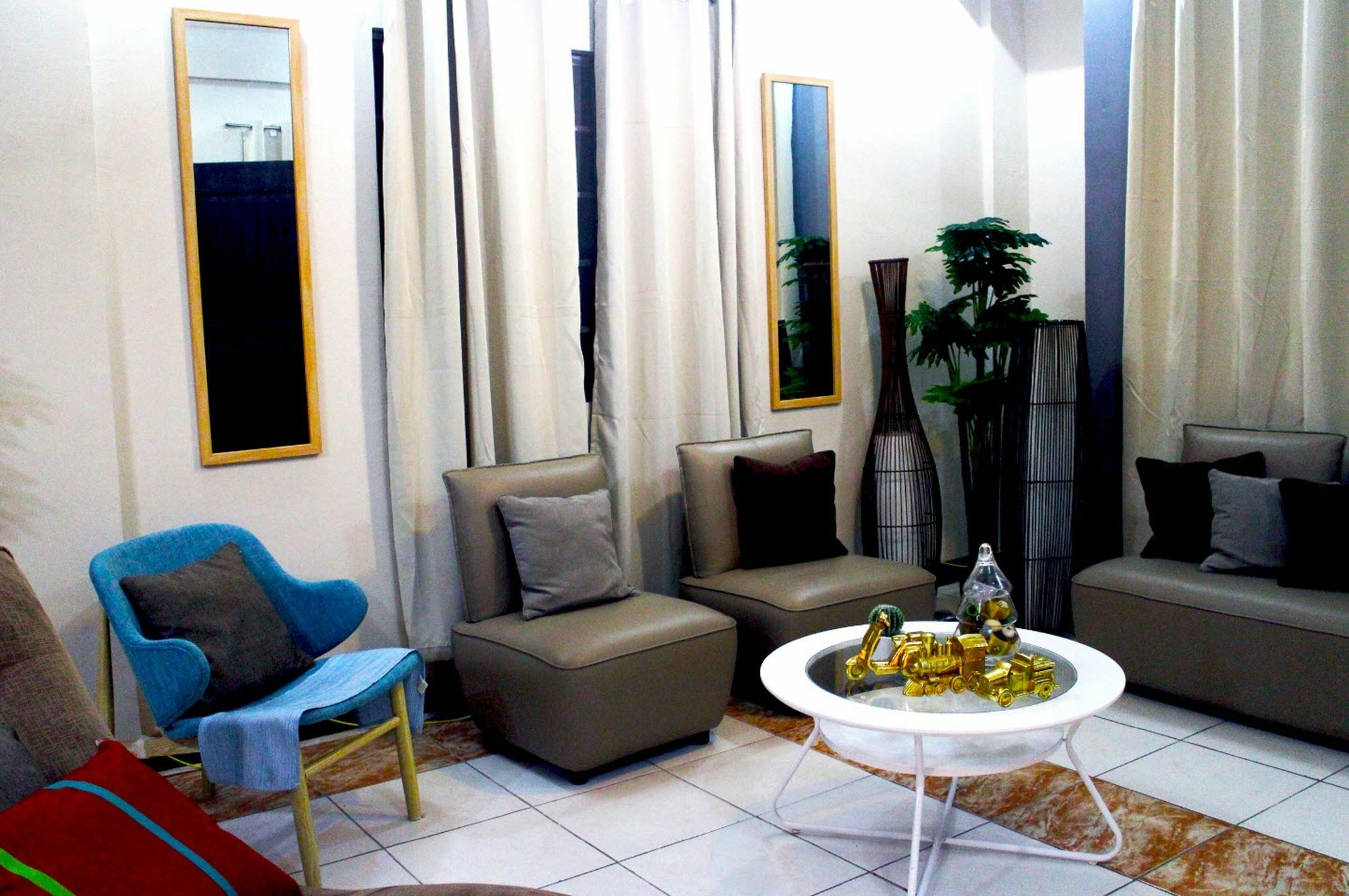 Tagaytay Modern Guesthouse - City Center Tagaytay City Luaran gambar